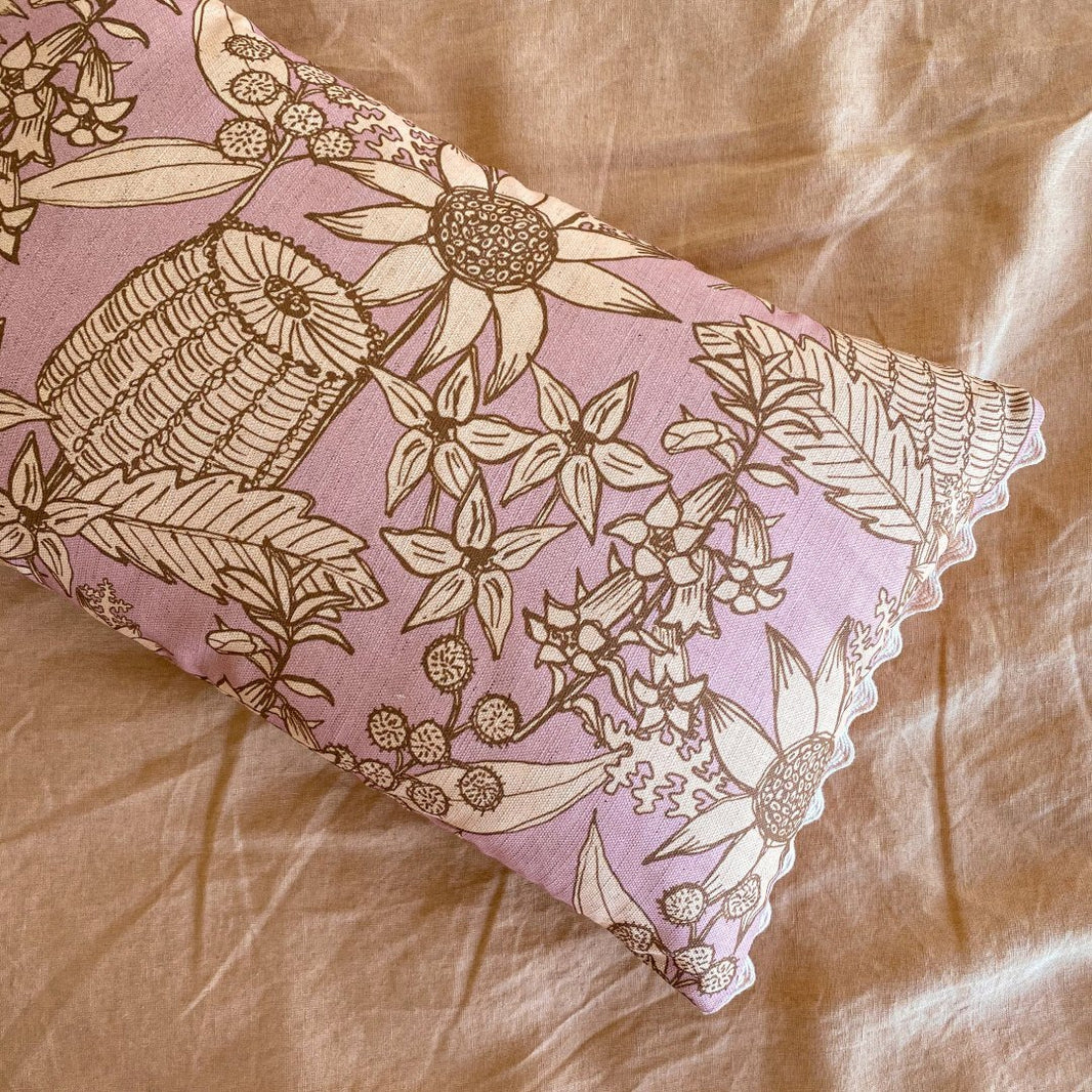 Clancy cushion