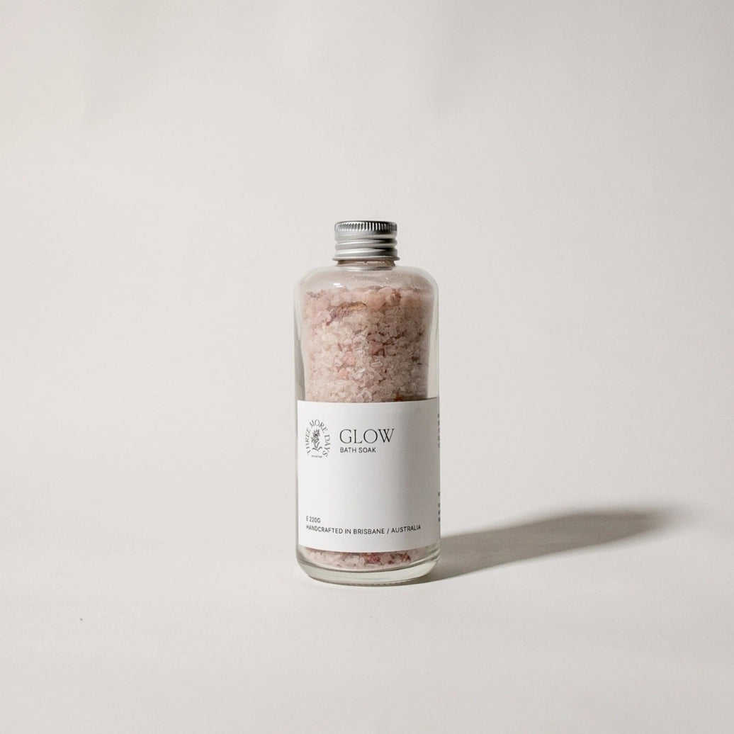 Glow bath soak