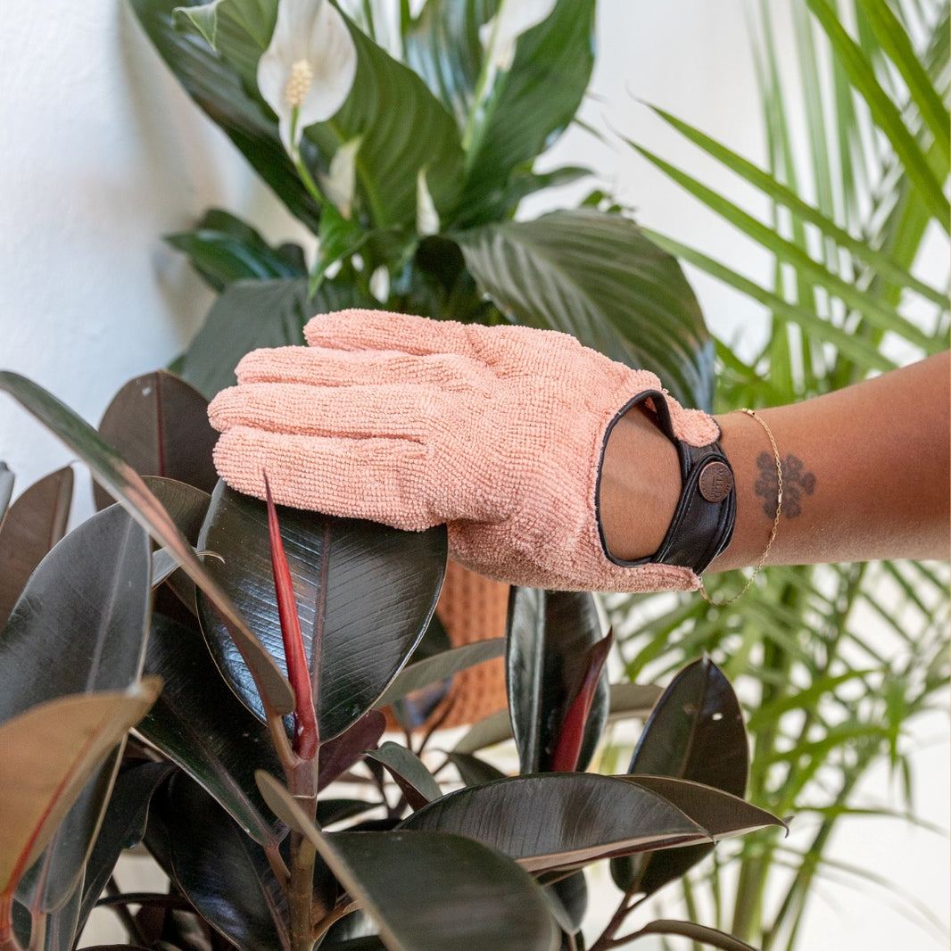 Leaf Cleaning Gloves Pink